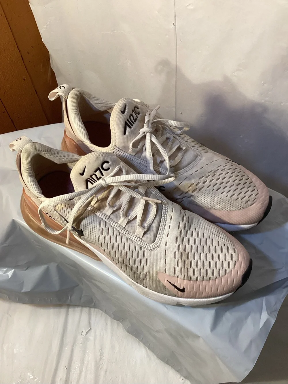 Nike Air Max 270 Light Soft Pink Running Shoes AH6789-604 Women Size 11